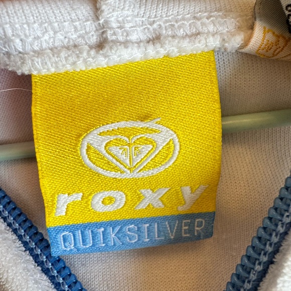 Roxy zip up sweater. size medium - Picture 8 of 8